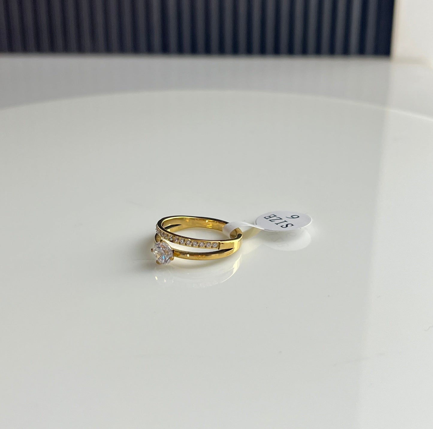 Novix Solid Ring
