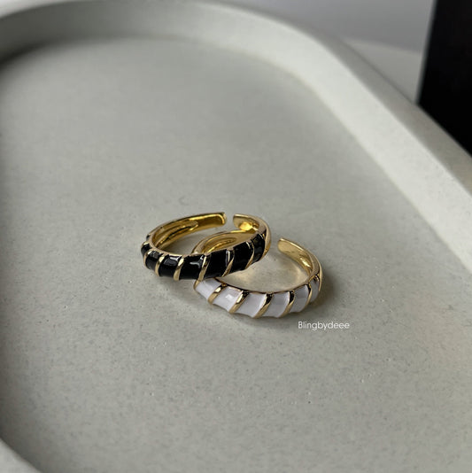 Black/White Enamel Rings