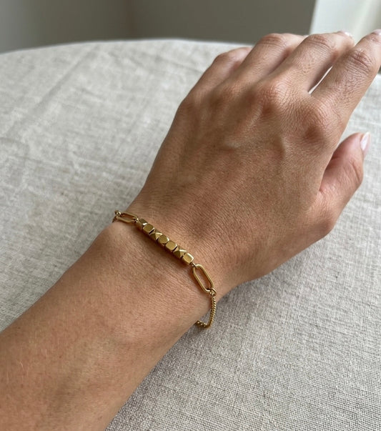 Valencia Textured Bar Bracelet