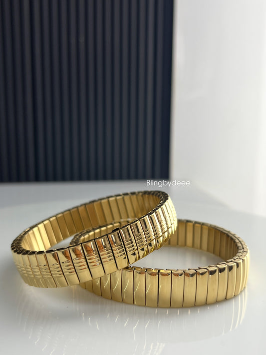 Gold srectable Bracelet