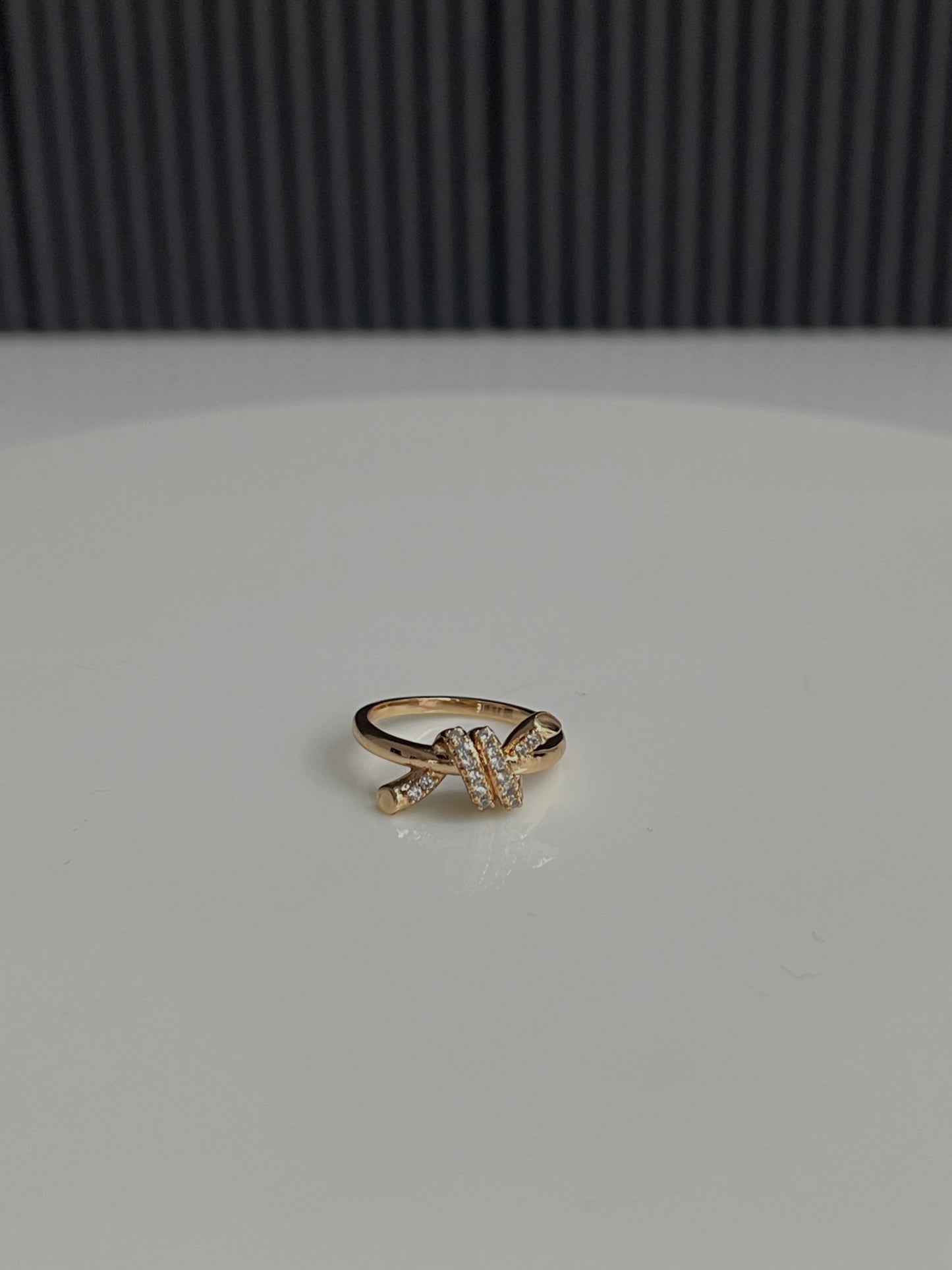 Knot Ring
