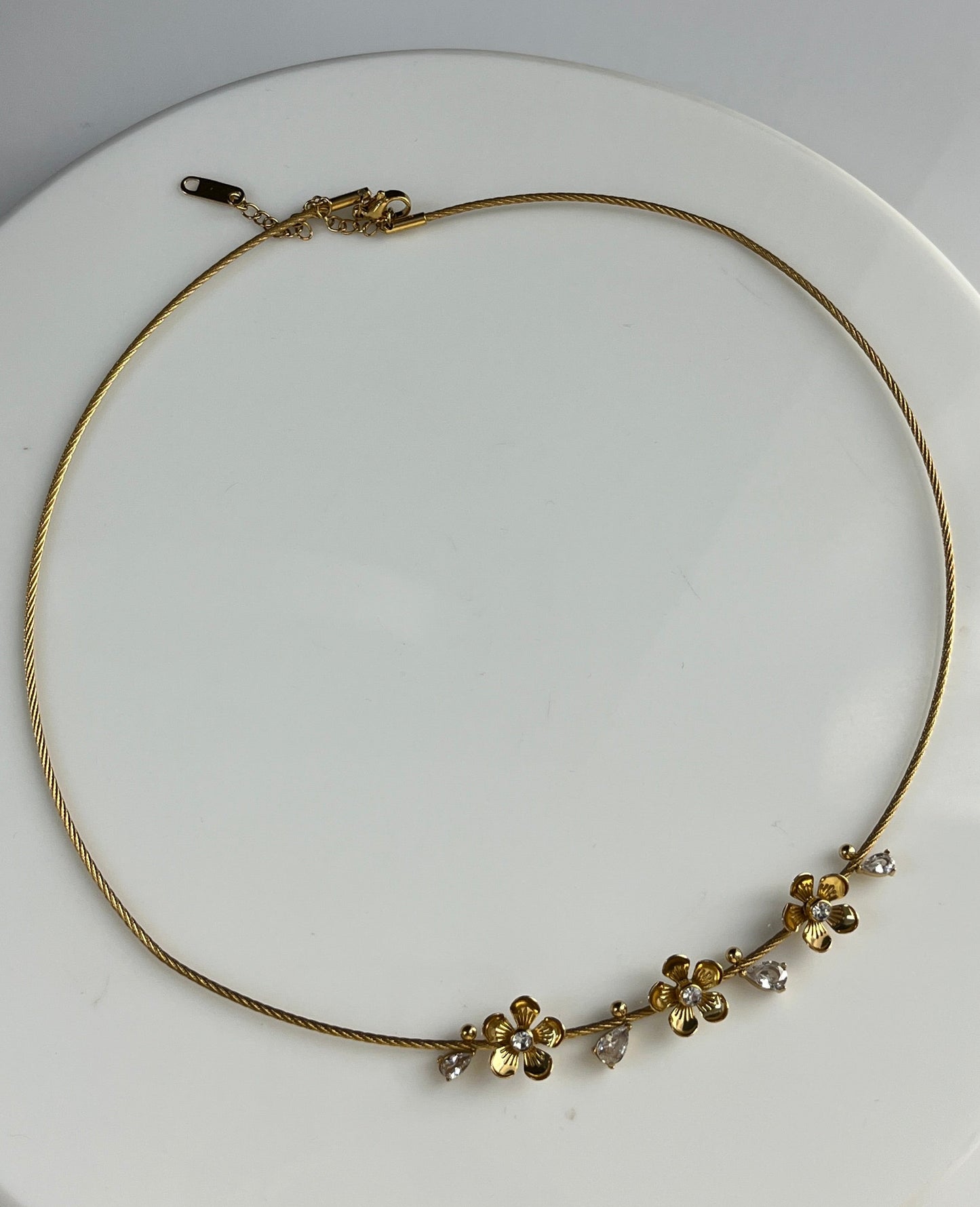 Fleur Wire Choker