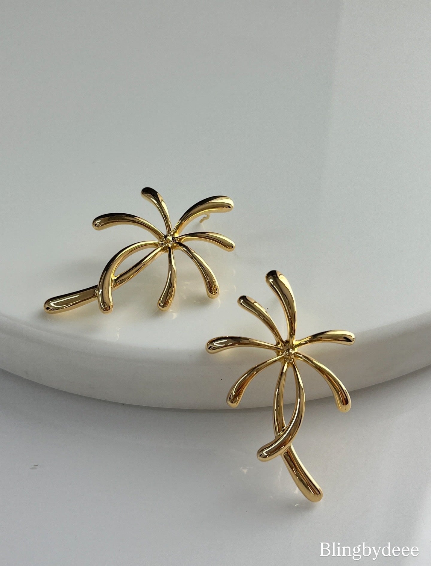 Golden Willow Drop Earrings
