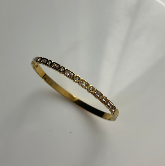 Aura Baguette Bangle