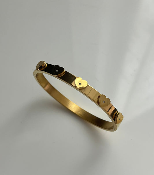 Amara Heart Bracelet