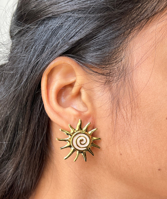 Sunspell Spiral Studs