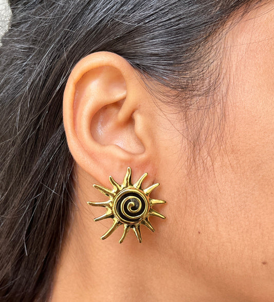 Sunspell Spiral Studs