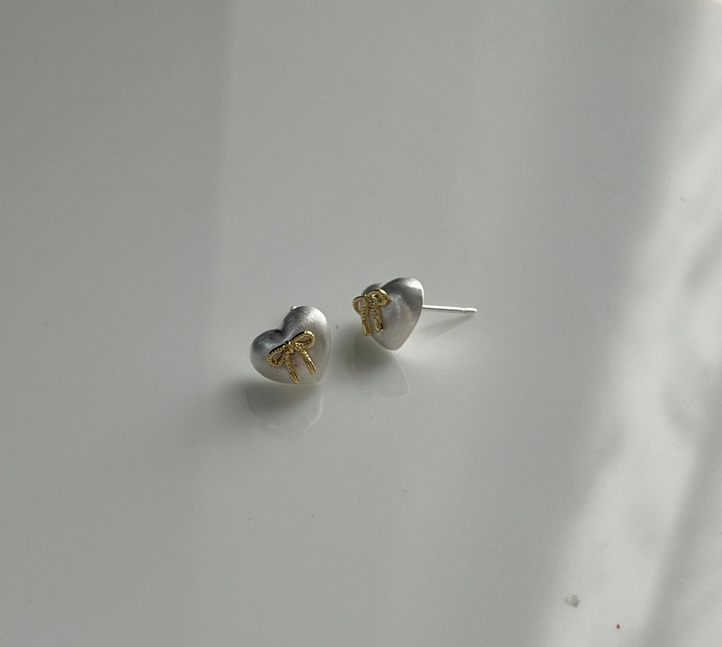 Heart-Bow Studs