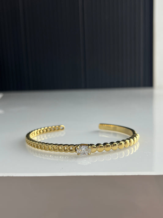 Gold stud Bracelet
