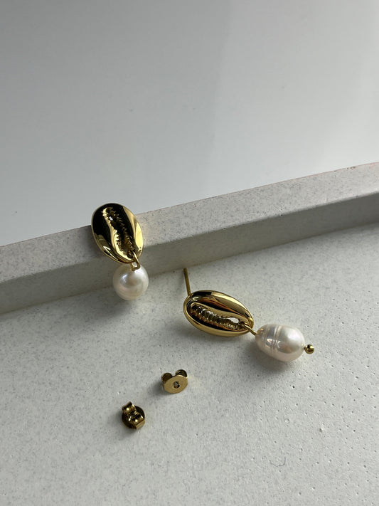 Bean Pearl Drop Eaarings