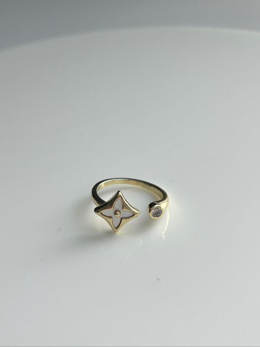 Sassy Ring